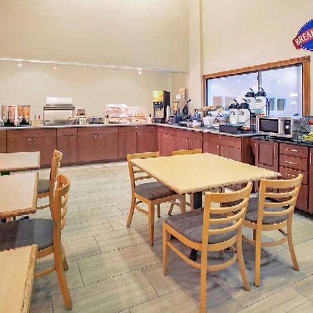 Cash Rewards Inn & Suites Розуел Екстериор снимка