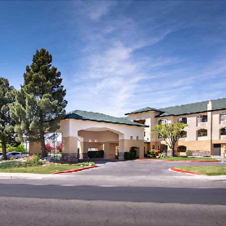 Cash Rewards Inn & Suites Розуел Екстериор снимка
