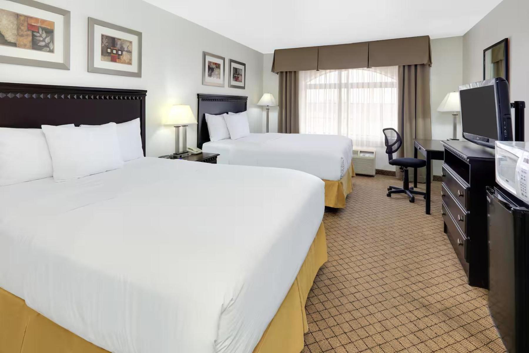 Cash Rewards Inn & Suites Розуел Екстериор снимка